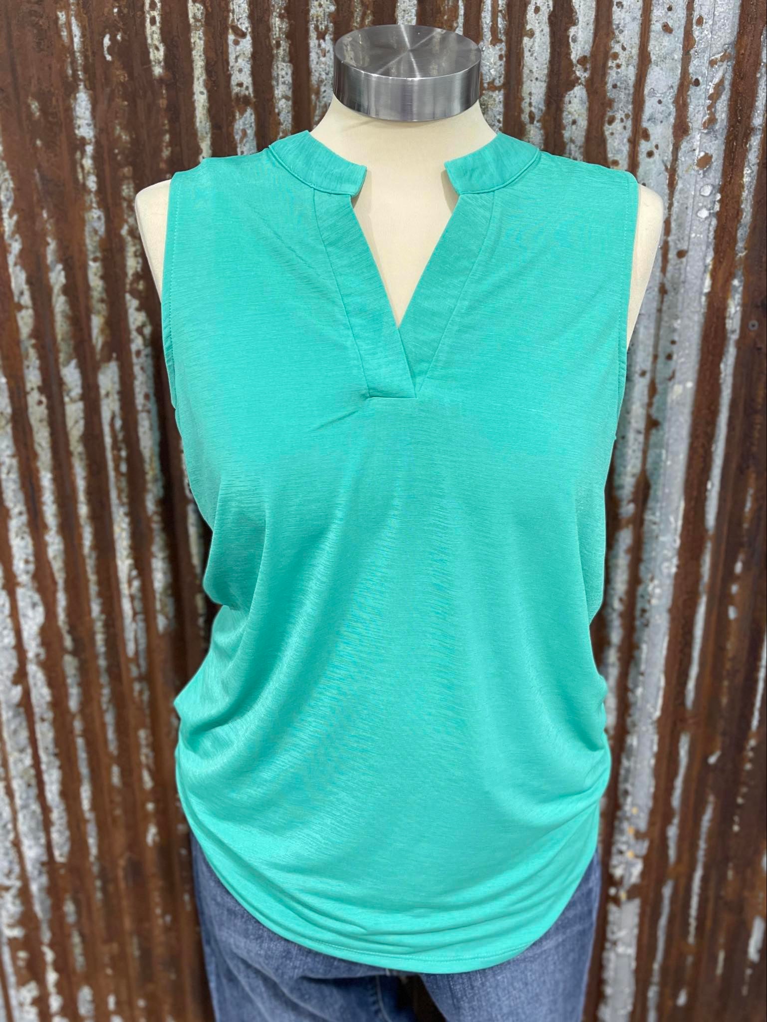 nicci tank emerald The Leopard Pineapple Boutique